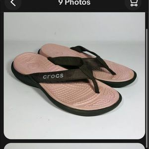 Womens beautiful leather strap crocs sandals with pink sole..